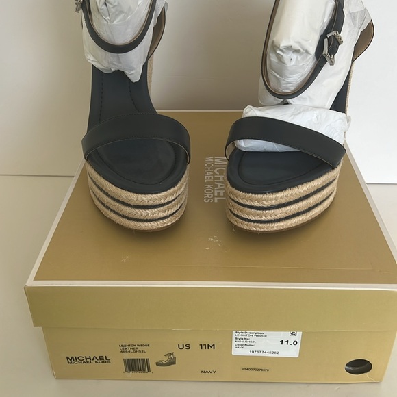 NWB Michael Kors Leighton Wedge - Picture 3 of 11